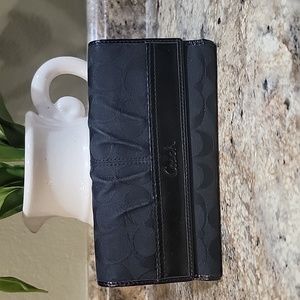 🔥Coach 🔥ECU Pleated Patent Leather Wallet Black